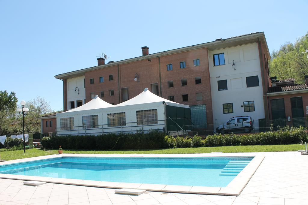 Residence La Piscina Isola del Gran Sasso dʼItalia エクステリア 写真