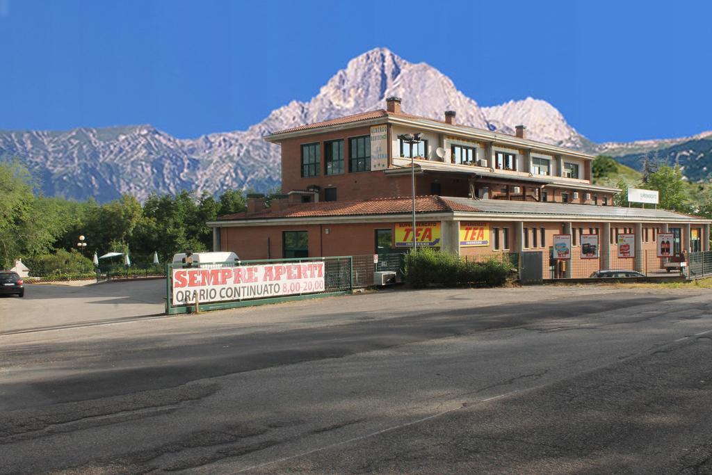 Residence La Piscina Isola del Gran Sasso dʼItalia エクステリア 写真