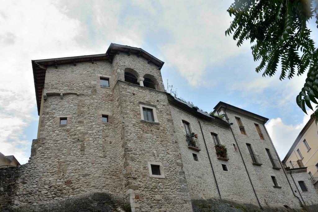 Residence La Piscina Isola del Gran Sasso dʼItalia エクステリア 写真