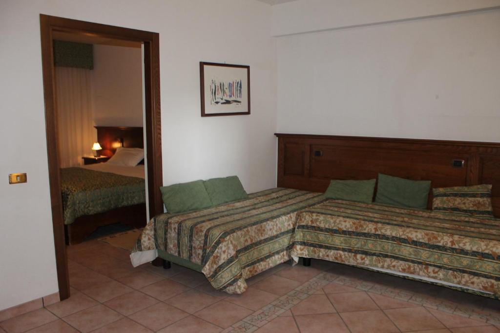 Residence La Piscina Isola del Gran Sasso dʼItalia 部屋 写真